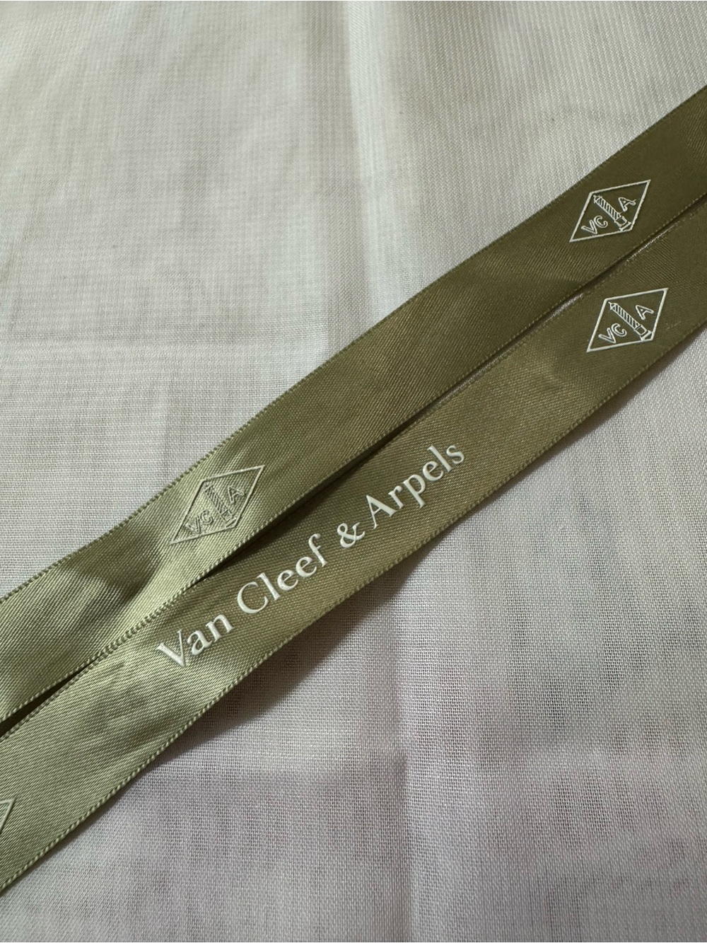 Van Cleef & Arpels 💯% Authentic Iconic Olive Green Satin Logo luxurious Ribbon.